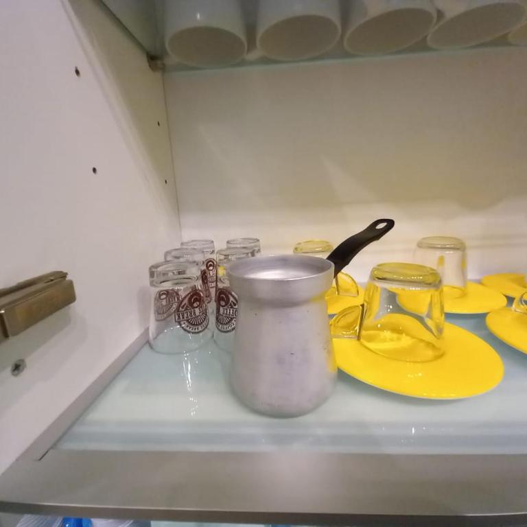 Affittacamere Appartamento colorato - Camera Matrimoniale con Bagno in Comune - 23