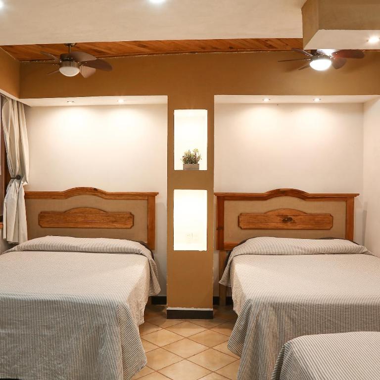 Meson de Juan Valle - Triple Room - 11