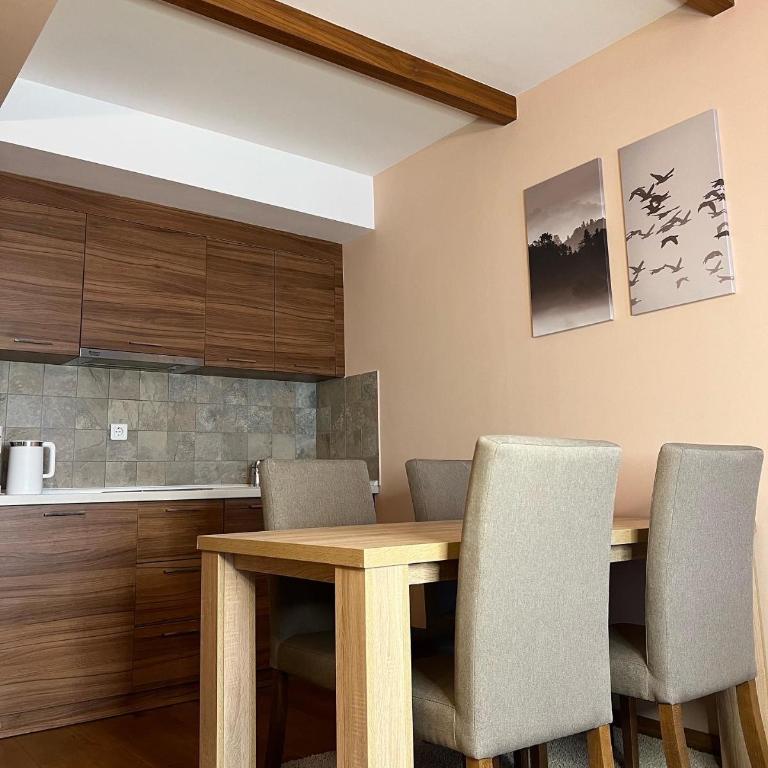 Apartman Peak & Bay - Private host - Aparthotel Vučko Jahorina - Two-Bedroom Apartment - 17