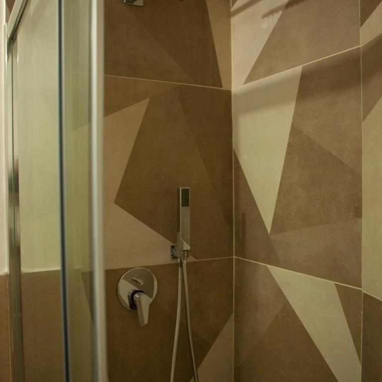 CasaPaola b&b Rooms - Camera Tripla con Bagno Privato - 11