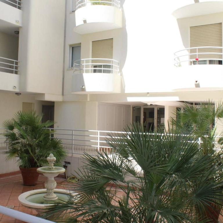 Appartement 3 pièces avec piscine, proche plage et commerces - Villeneuve-Loubet, idéal pour 4 personnes - FR-1-252A-40 - Apartamento (4 adultos) - 2