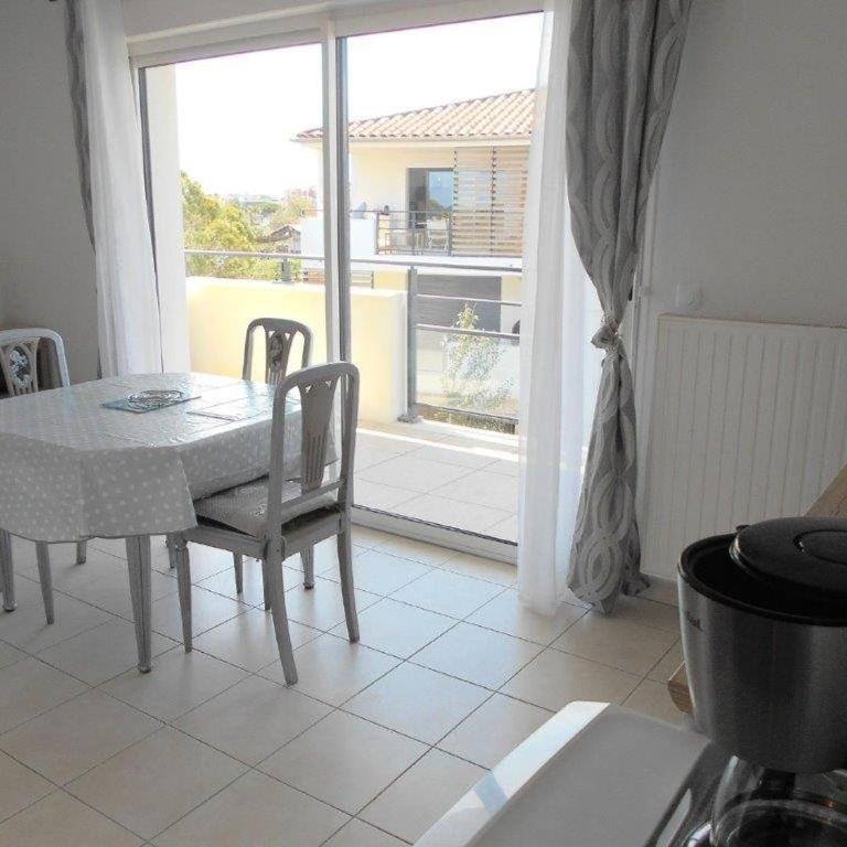 Appartement 2 pièces, terrasse, parking privé, proche plage et centre, Grau-du-Roi - FR-1-250-174 - Apartment - 7
