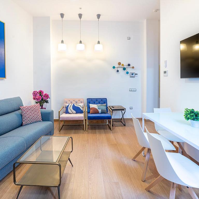 Alohamundi Sierpes - Two-Bedroom Apartment - 1