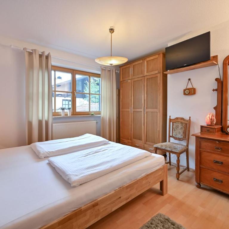 Ferienwohnung 50er Vintage Flair - Apartment mit Blick auf die Berge - 6