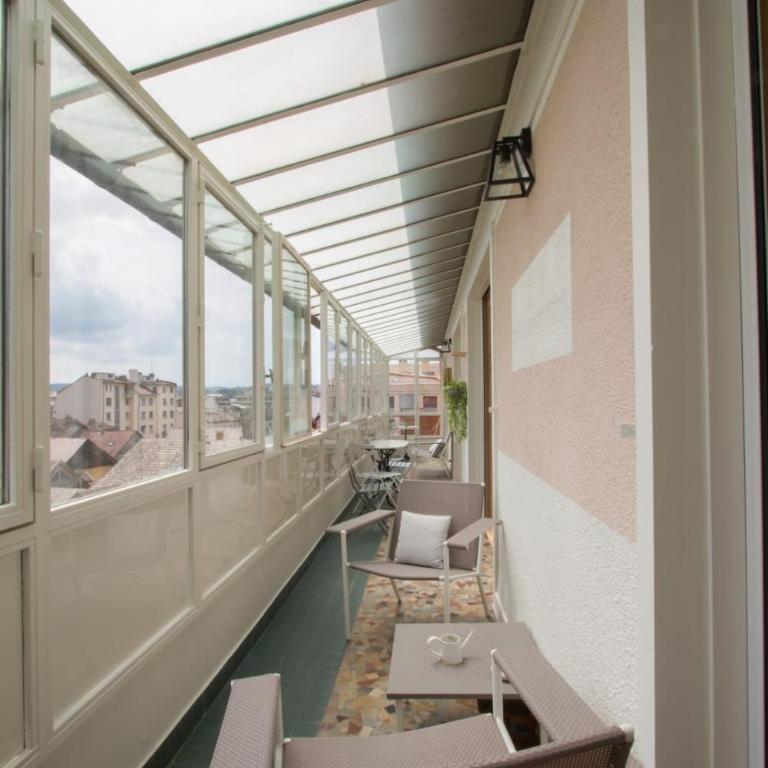 Large 4 rooms in the city center - Apartment - 6