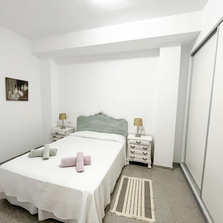 Amplio apartamento en Av. Carlos Haya - Apartamento de 3 dormitorios - 6