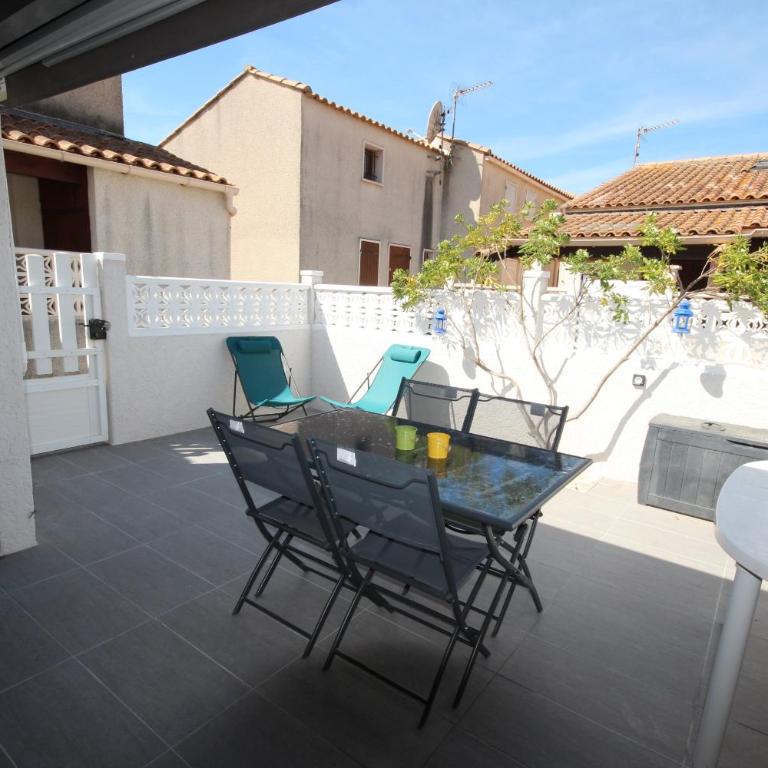 Belle Maison d'angle renovee, sejour climatise, residence avec piscine commune , 4 couchages , 400 m de la plage de PORTIRAGNE LRJP121 - Maison 2 Chambres - 2