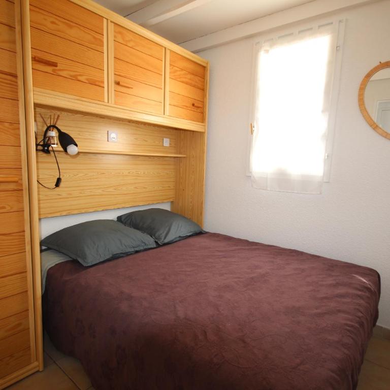 Belle Maison d'angle renovee, sejour climatise, residence avec piscine commune , 4 couchages , 400 m de la plage de PORTIRAGNE LRJP121 - Maison 2 Chambres - 6