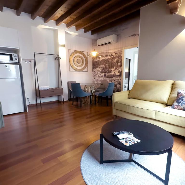 ISA Granada - Superior Apartment - 10