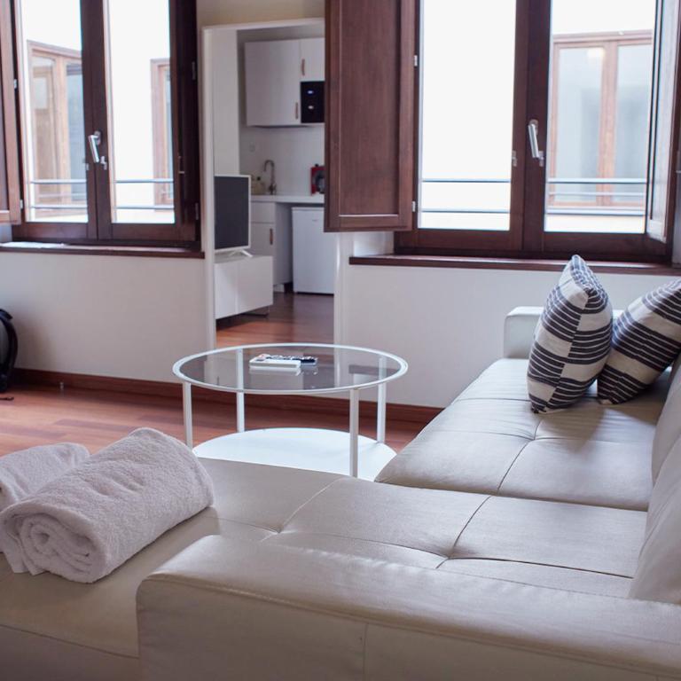 ISA Granada - Premium Apartment with King Bed - 12