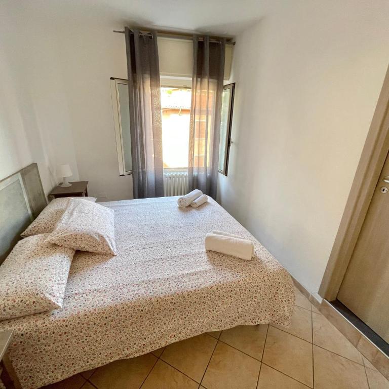 Borgo Antico Apartments - Appartamento con 2 Camere da Letto e con Vista Montagna - 10