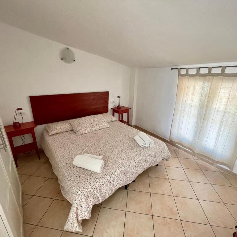 Borgo Antico Apartments - Sistemazione in Mansarda con 2 Camere da Letto e Vista Montagna - 8