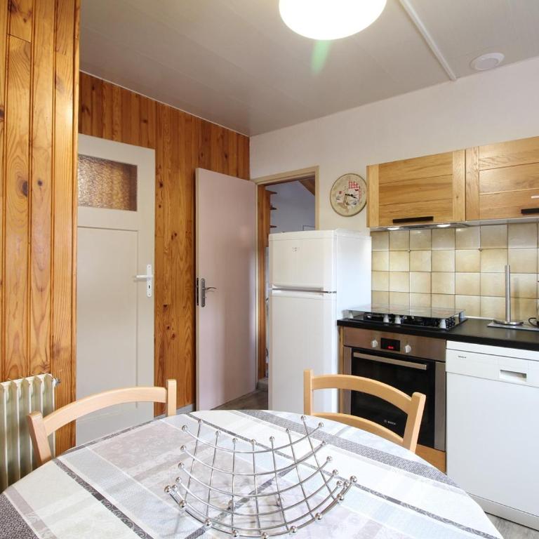 Chalet 6 pièces, 8 pers, proche centre, WIFI - FR-1-608-4 - Maison de Vacances (8 Adultes) - 4
