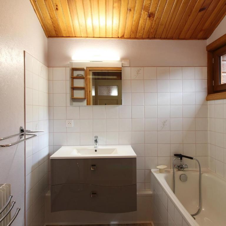 Chalet 6 pièces, 8 pers, proche centre, WIFI - FR-1-608-4 - Maison de Vacances (8 Adultes) - 6