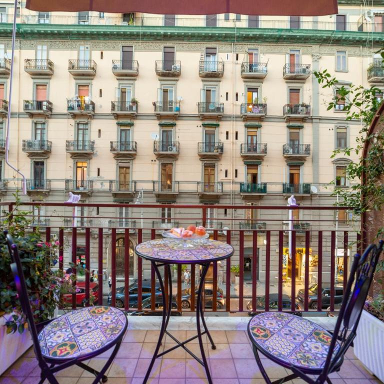 Leucosya Luxury Rooms - Suite Deluxe con Vasca Idromassaggio - 2