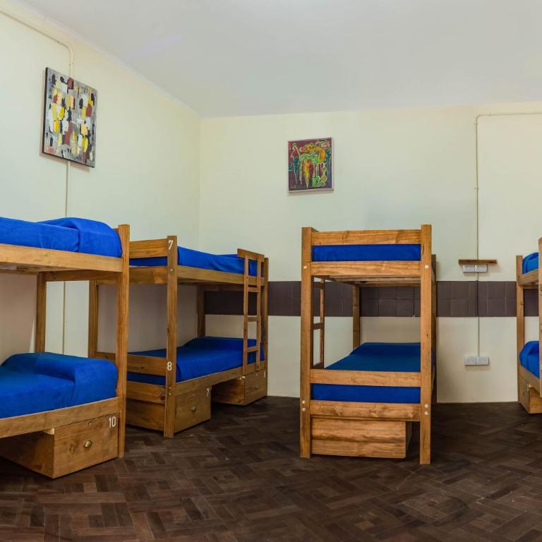 HOSTEL PUNTO RAMIREZ - Habitación Compartida Femenina - 2