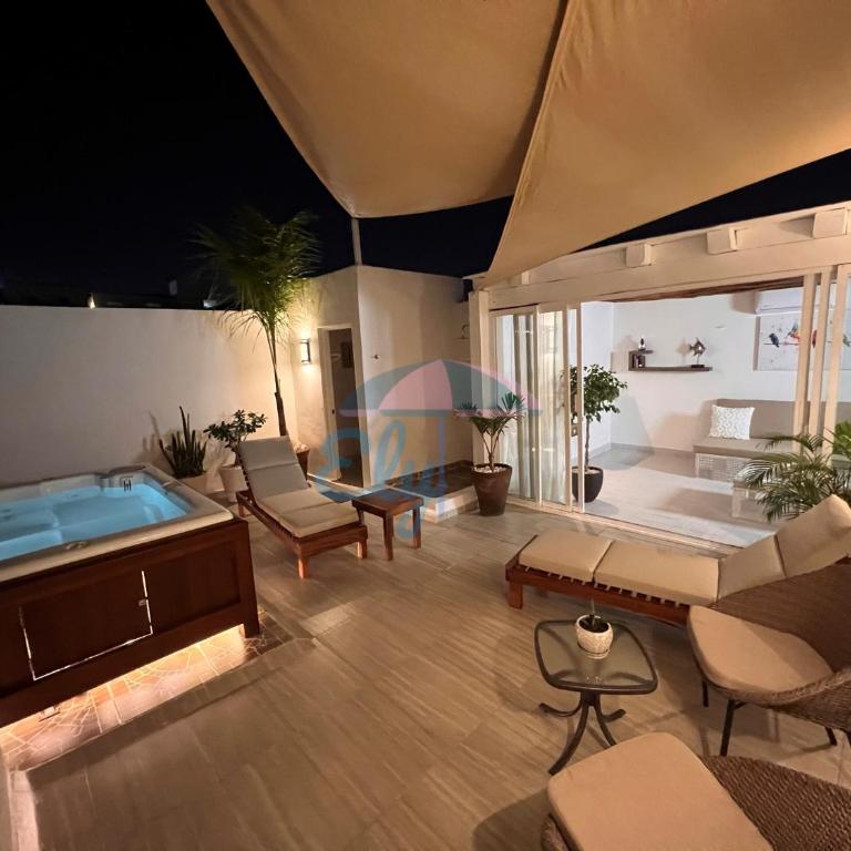 New penthouse with private Jacuzzi - Penthouse Apartment - 51