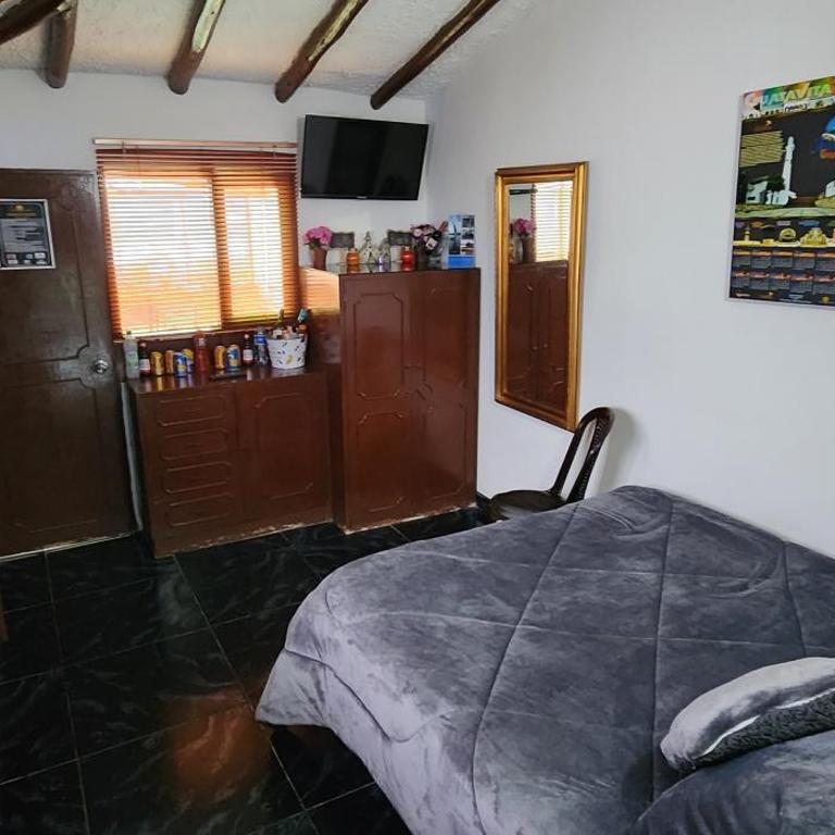 HOSPEDAJE DE GUATAVITA - Habitación Doble con vistas al lago - 3