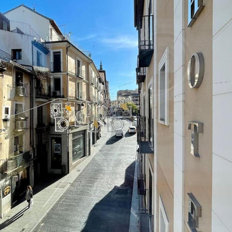 Amplio piso en centro histórico. - Apartamento de 3 dormitorios - 6