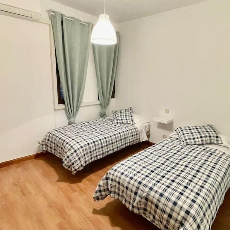 Amplio piso en centro histórico. - Apartamento de 3 dormitorios - 10