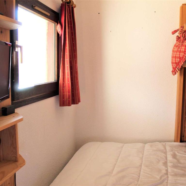 Studio cosy à Vars Sainte Marie, 4 couchages, balcon sud, à 300m des pistes et commerces - FR-1-330B-202 - Apartment - 10