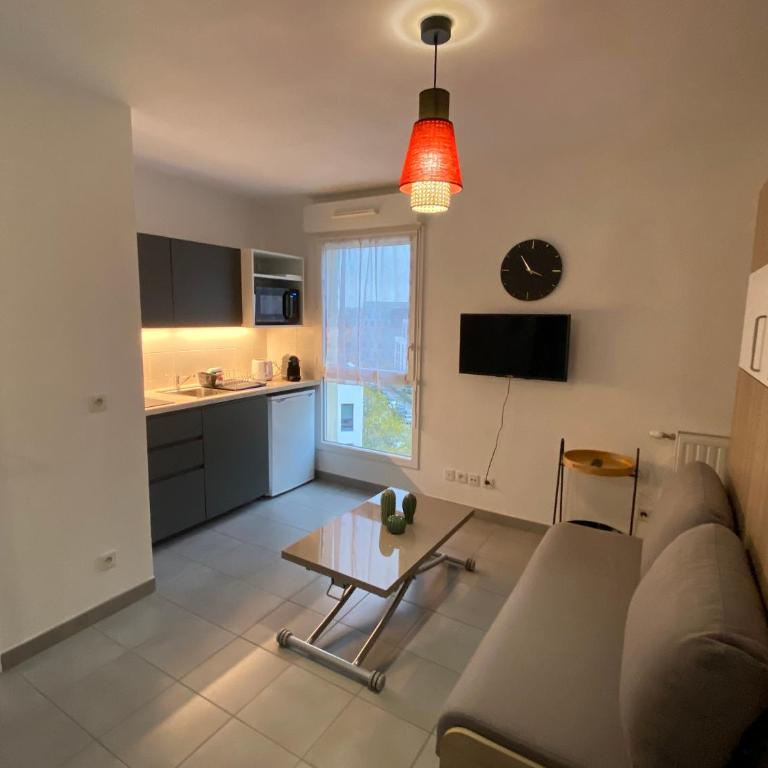 Studio Chic Little Bohême proche hôpitaux, 15 mn du centre - Appartement 1 Chambre - 20