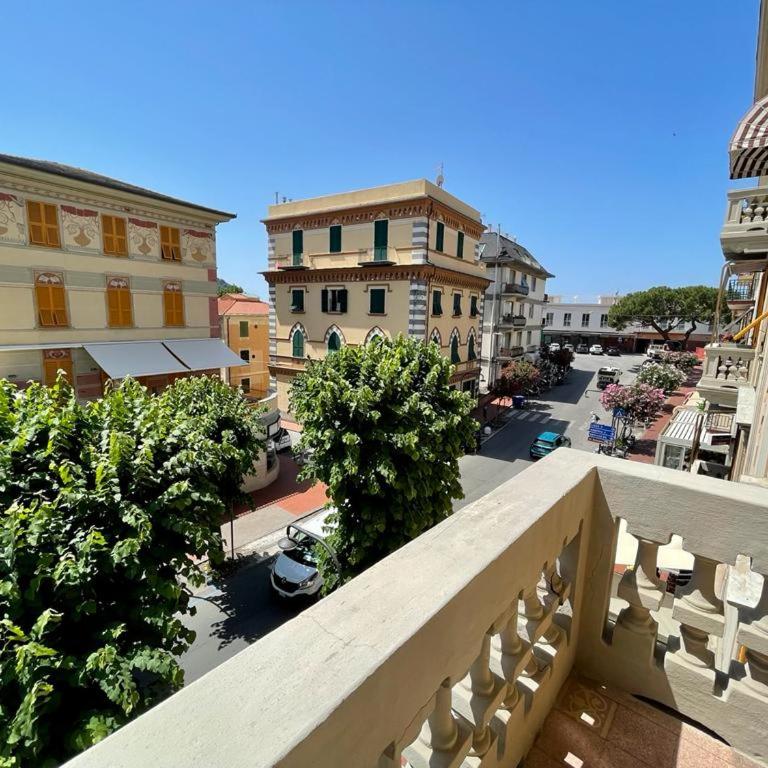 Big Wave apartment - Levanto, 5 Terre - Appartamento con 3 Camere da Letto - 10