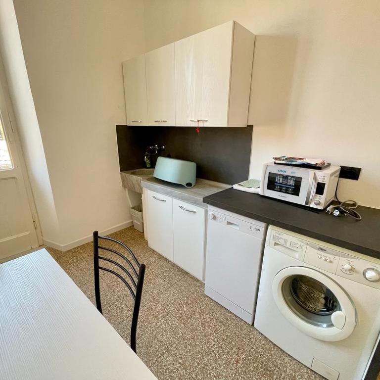 Big Wave apartment - Levanto, 5 Terre - Appartamento con 3 Camere da Letto - 14