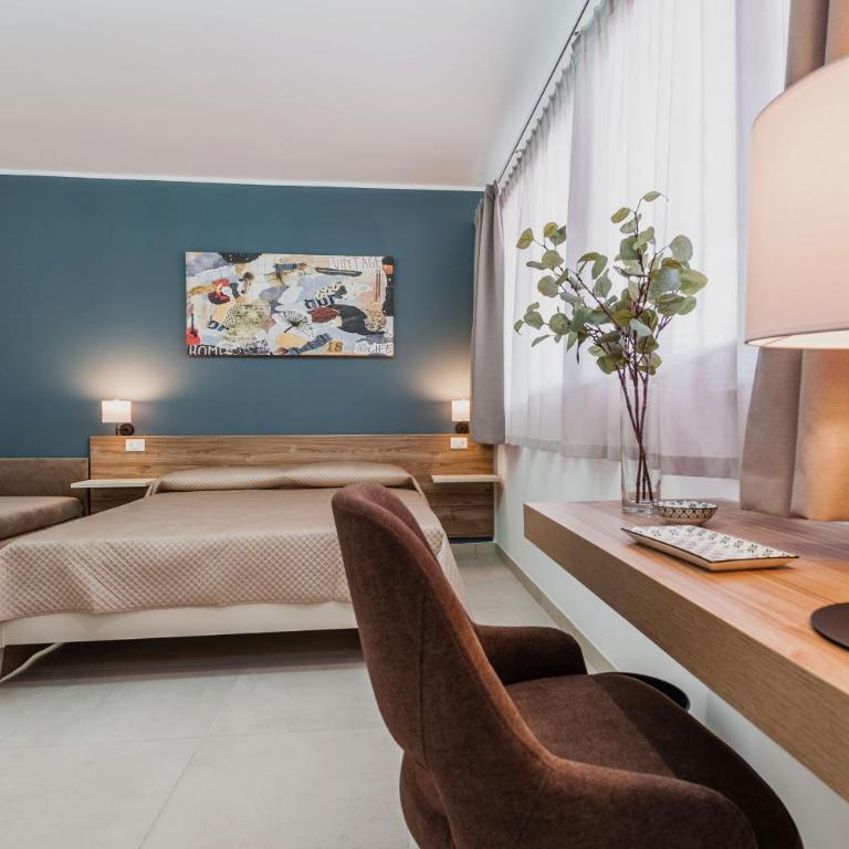 Archimede's Rooms - Deluxe Double Room - 1