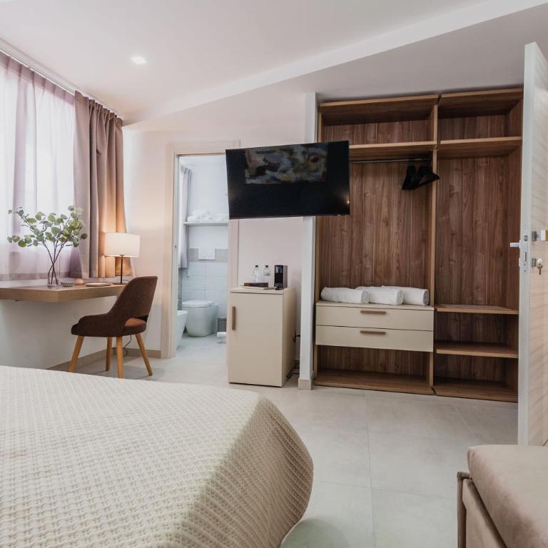 Archimede's Rooms - Deluxe Double Room - 5