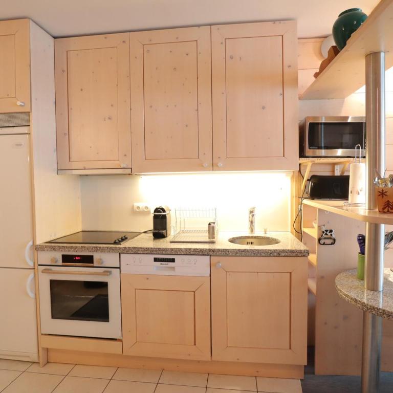 Appartement confortable pour 6 avec balcon et parking aux Gets - FR-1-623-120 - Apartment - 9