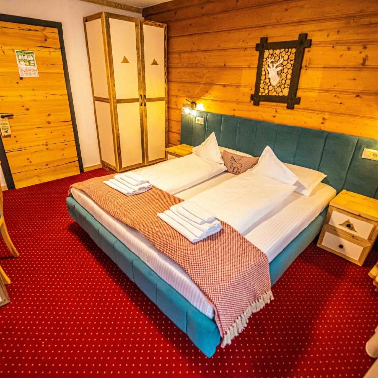 KITZALPEN Pension - Doppelzimmer mit Balkon - 12