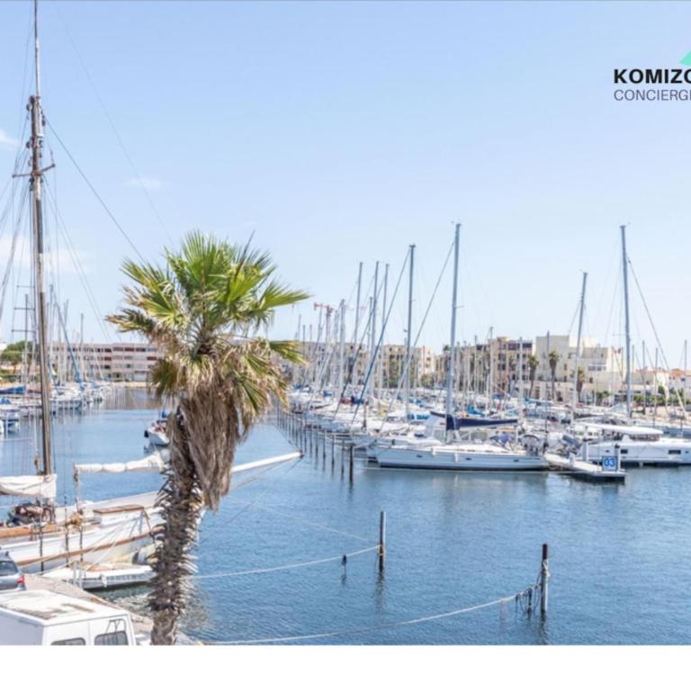 La Brise Marine. Vue Panoramique Port de Plaisance - Studio - Vue sur Mer - 9