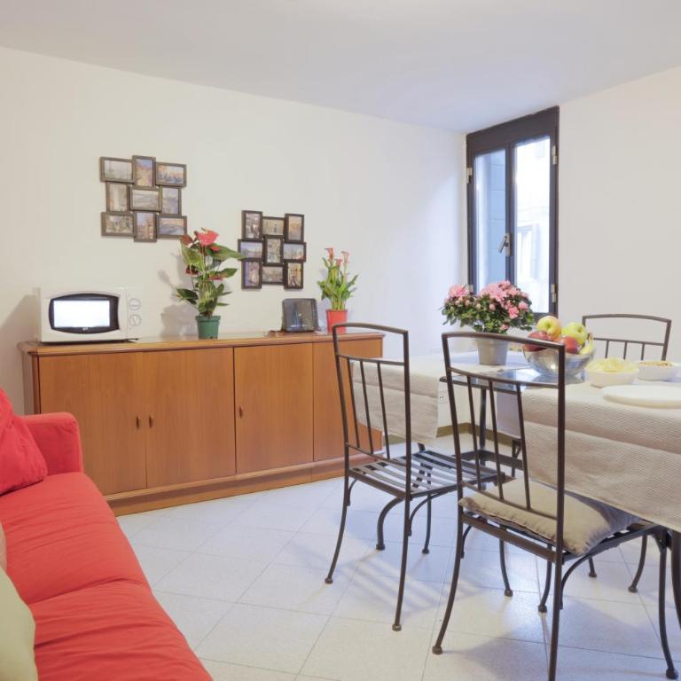 SANTA CROCE GUEST HOUSE - Camera Matrimoniale con Bagno in Comune - 11