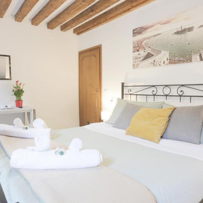 SANTA CROCE GUEST HOUSE - Camera Matrimoniale con Bagno in Comune - 3