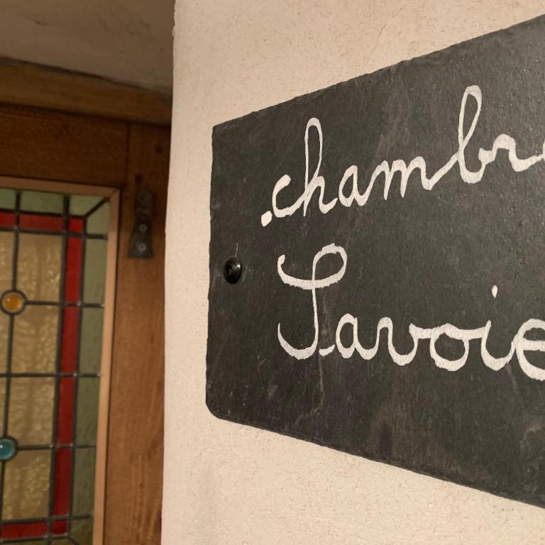 Au Cheval Blanc - appartements et chambres d'hôtes - Suite Familiale - 23