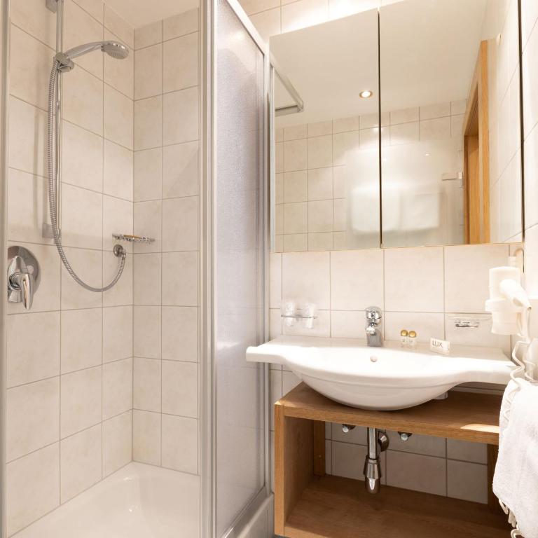 Hotel St. Nikolaus - Deluxe Zimmer (2 Erwachsene & 1 Kind) - 7