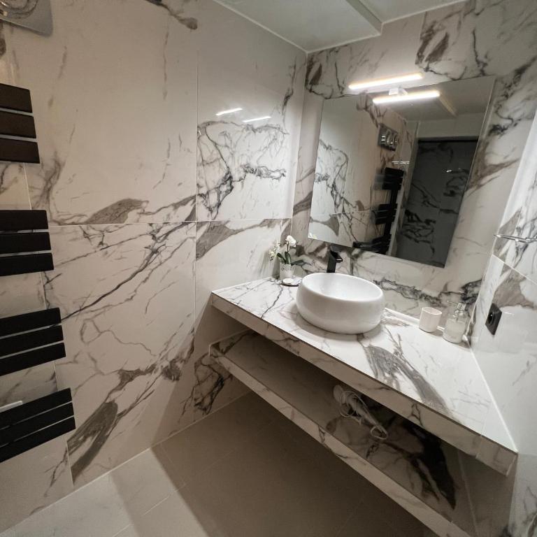 SPA de charme 6 pers avec Jacuzzi & Sauna privatifs au coeur de ville - Esprit Coco - Superior Apartment mit Sauna - 30