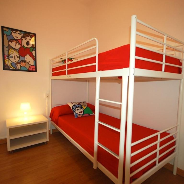 Lets Holidays Apartment Barcelona near beach - Three-Bedroom Apartment - 8
