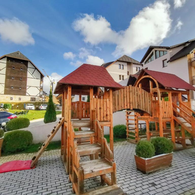 Apartman Pahulja - Milmari - Apartment with Mountain View - 33