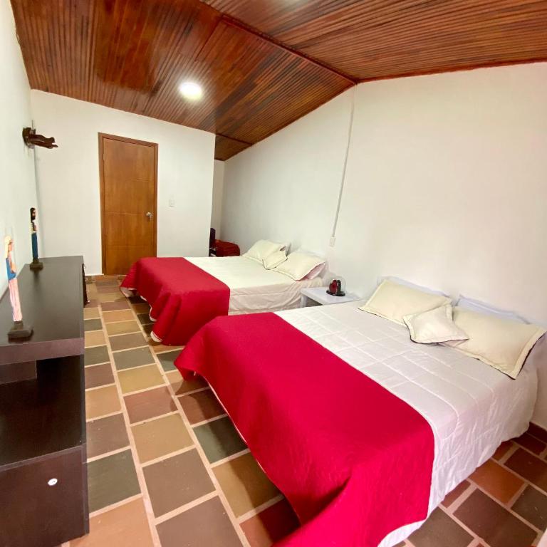 CABAÑA LOS NOGALES - Habitación Doble - 2 camas - 2