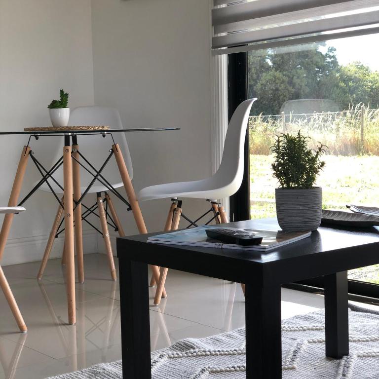 Departamento Los Canelos, a metros de Avenida Las Industrias- Incluye, NETFLIX DirecTV aire acondicionado, Internet - Apartamento de 1 dormitorio - 6