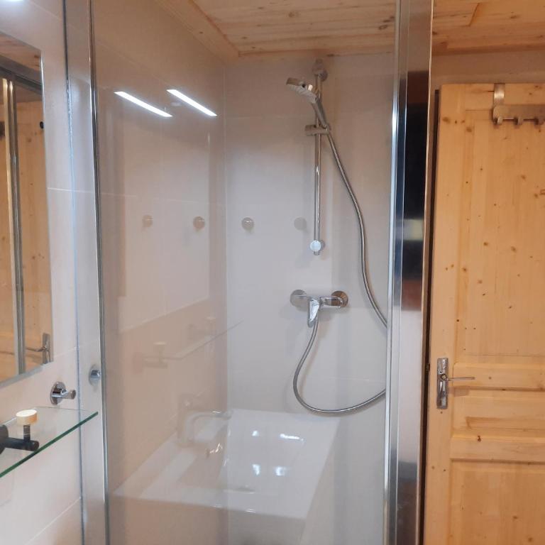 le face au tremplin Appartement 5 pers entièrement rénové dec 2022 classé meublé de tourisme 3 étoiles emplacement unique a Autrans proche du village prestations de qualité - Appartement 2 Chambres - 9