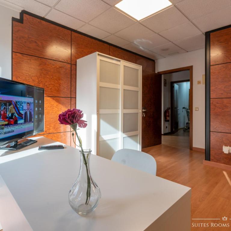 Suites Rooms Valencia - Standard Double Room with Shared Bathroom - 6