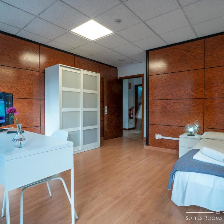 Suites Rooms Valencia - Standard Double Room with Shared Bathroom - 10