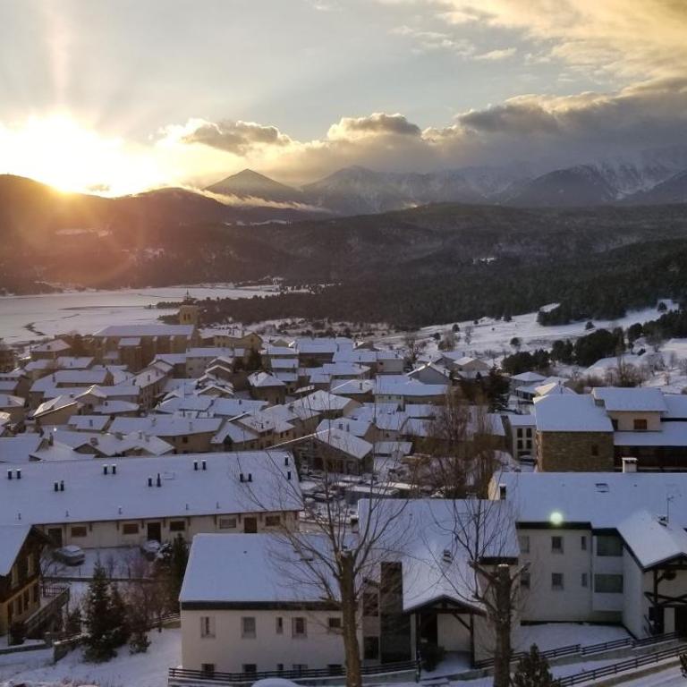 Studio avec loggia Les Angles - Superbe vue sur Lac et Montagnes - Apartment mit 1 Schlafzimmer - 1