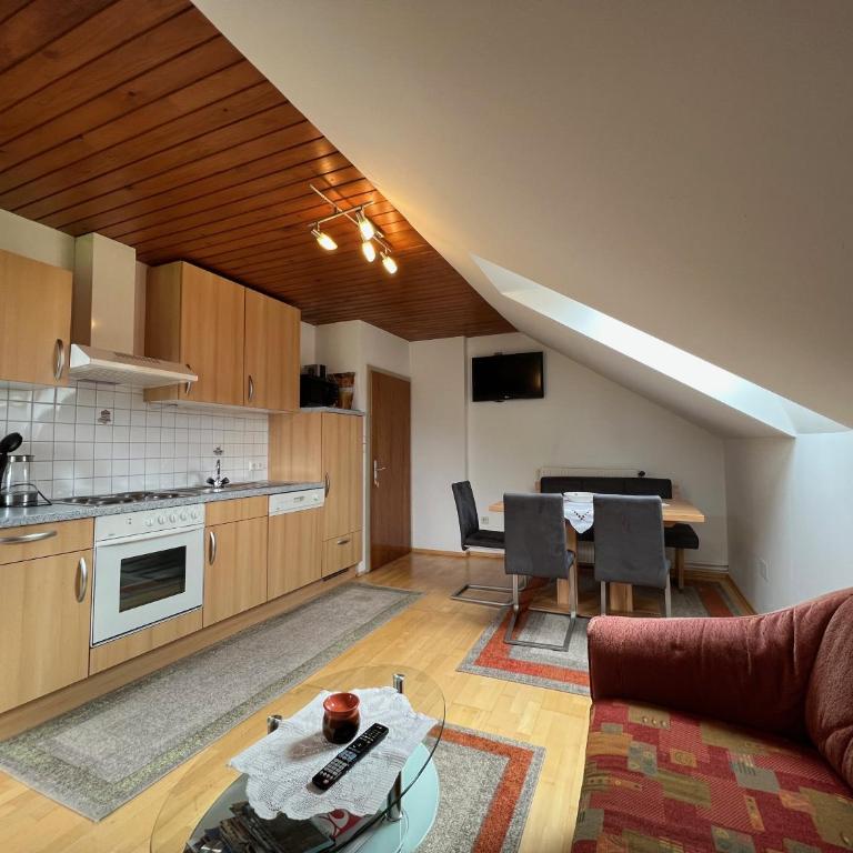 Ferienwohnungen Kolbitsch - Apartment mit 3 Schlafzimmern und Balkon - 10