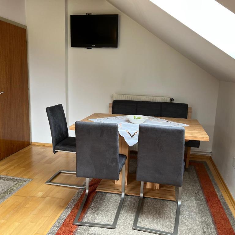 Ferienwohnungen Kolbitsch - Apartment mit 3 Schlafzimmern und Balkon - 11