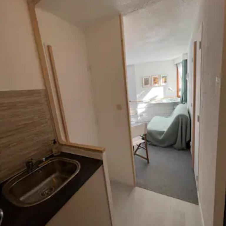 Modern studio in the heart of the station 1650 - Apartment mit 1 Schlafzimmer - 7