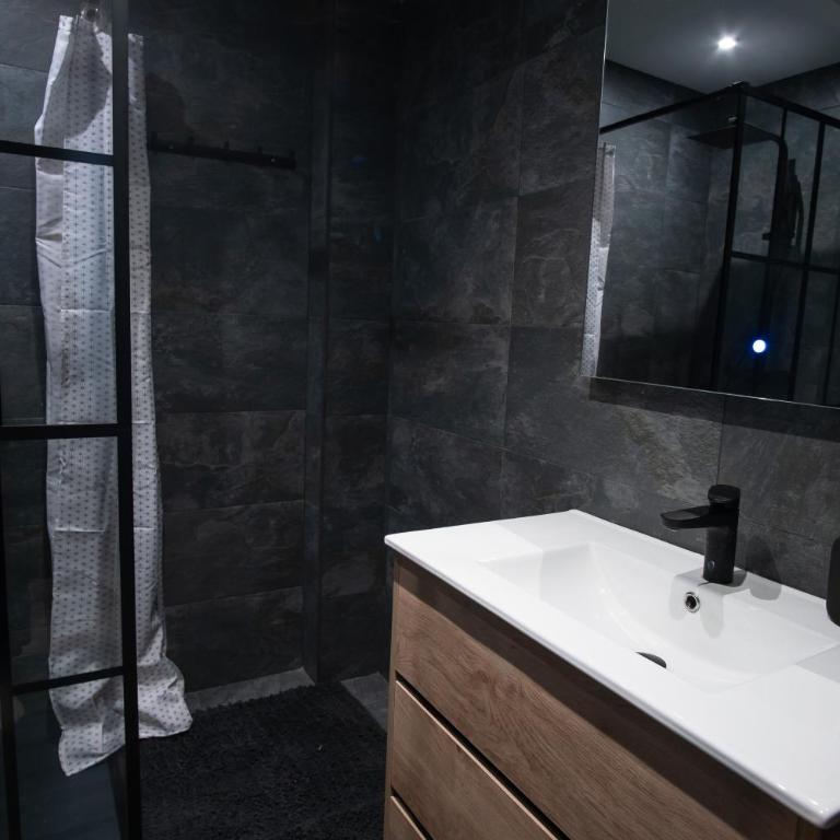EDELWEISS HOUSE - Parking y Wifi GRATIS - Apartamento de 1 dormitorio - 10